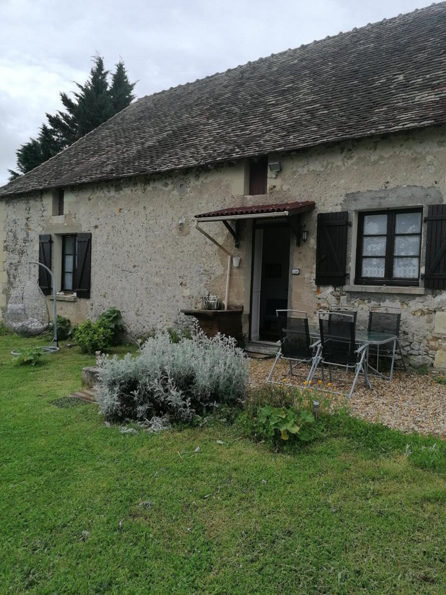 Gite 4 Pers, Jacuzzi, Piscine, Proche Futuroscope, Calme Et Nature A La Roche Posay La Roche-Posay Eksteriør billede